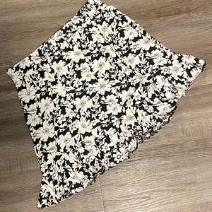 NWT Black/White Floral LOFT Skirt